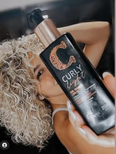 Cargar imagen en el visor de la galería, TRUSS CURLY LIGHT / ACTIVADOR DE RIZOS SIN ENJUAGUE - VcStudio Beauty Salon &amp; Barber Shop ®
